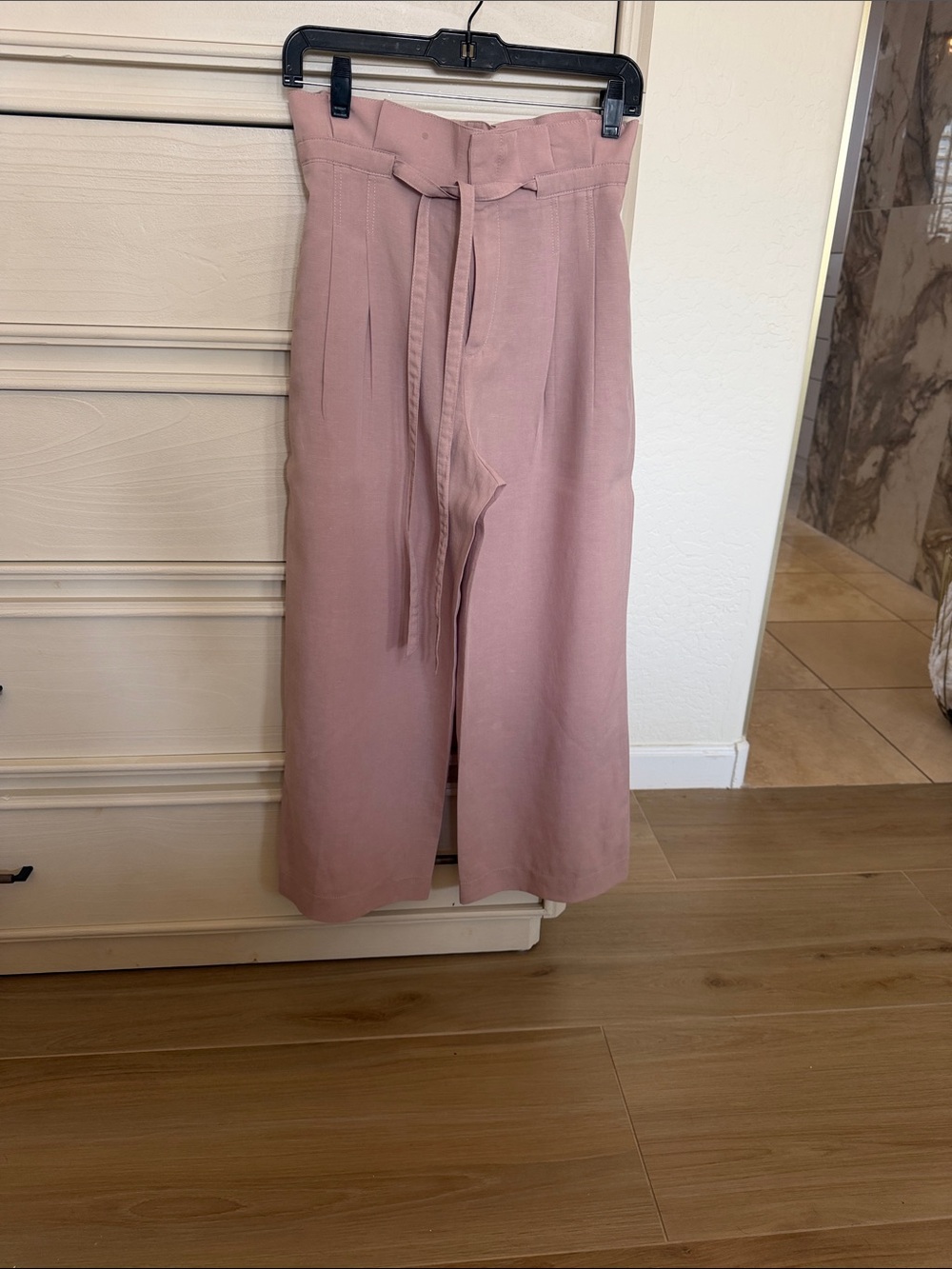 Club Monaco Dusty Rose High-Waist Paperbag Cropped Pants